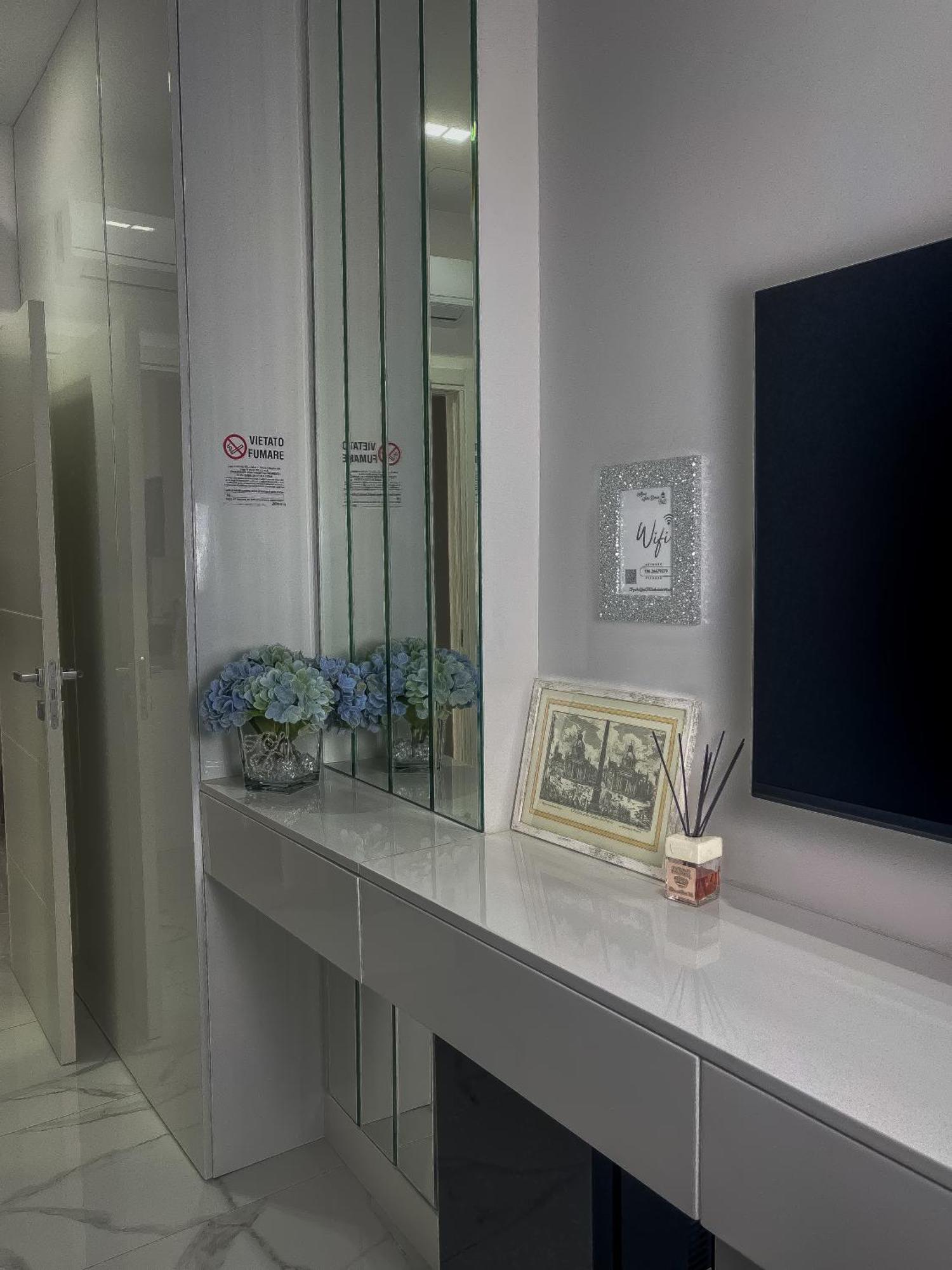 Alissa Suite Rome Bagian luar foto